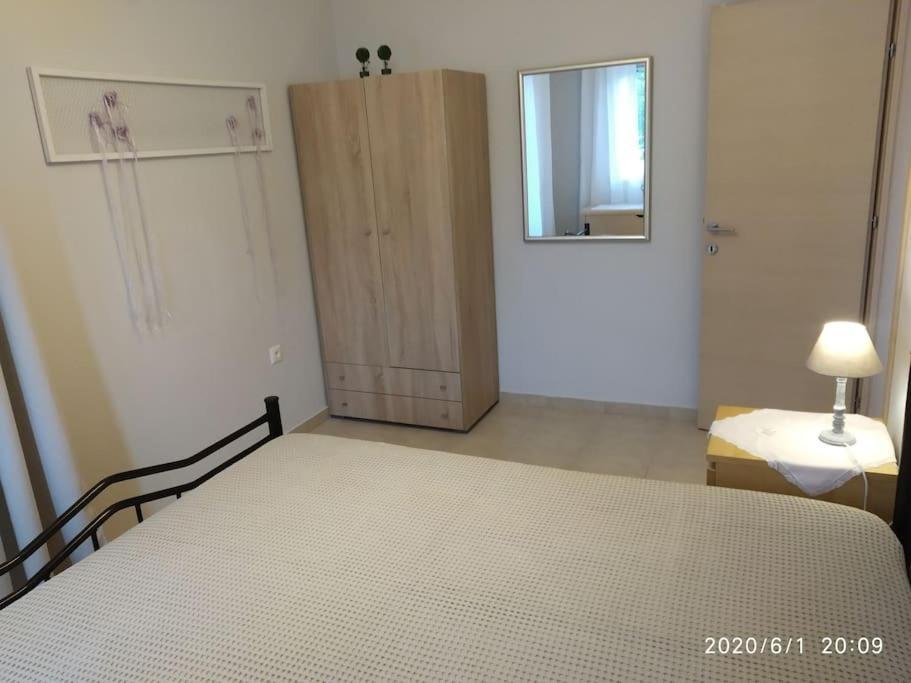Apartament Anadora 2: Hospitable Stone House With Yard Aleksandropolis Zewnętrze zdjęcie